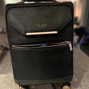 Ted Baker Luggage Albany Small 4-Wheel Trolley